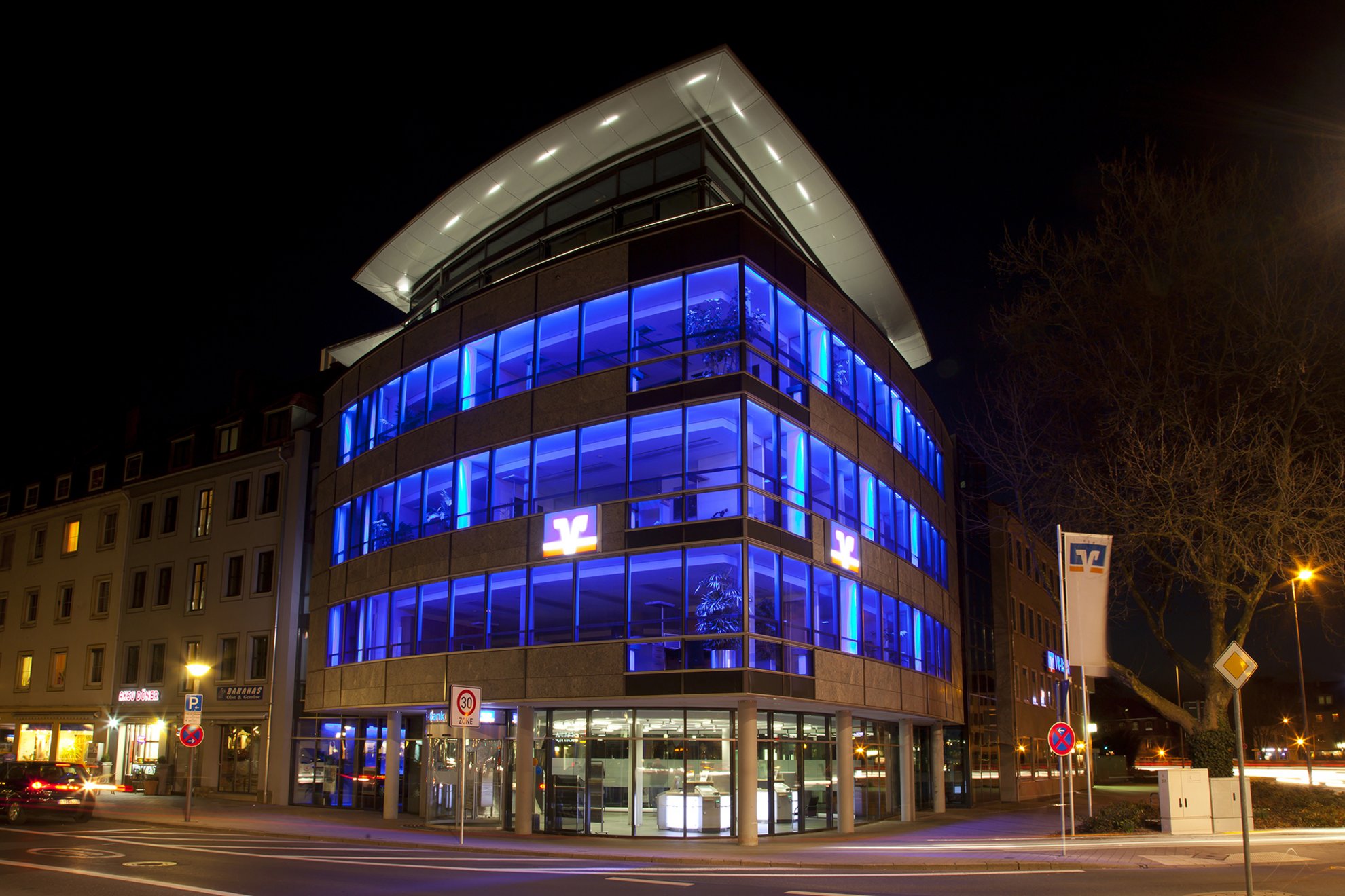 VR-Bank | Bayreuth | hatec Lichttechnik GmbH